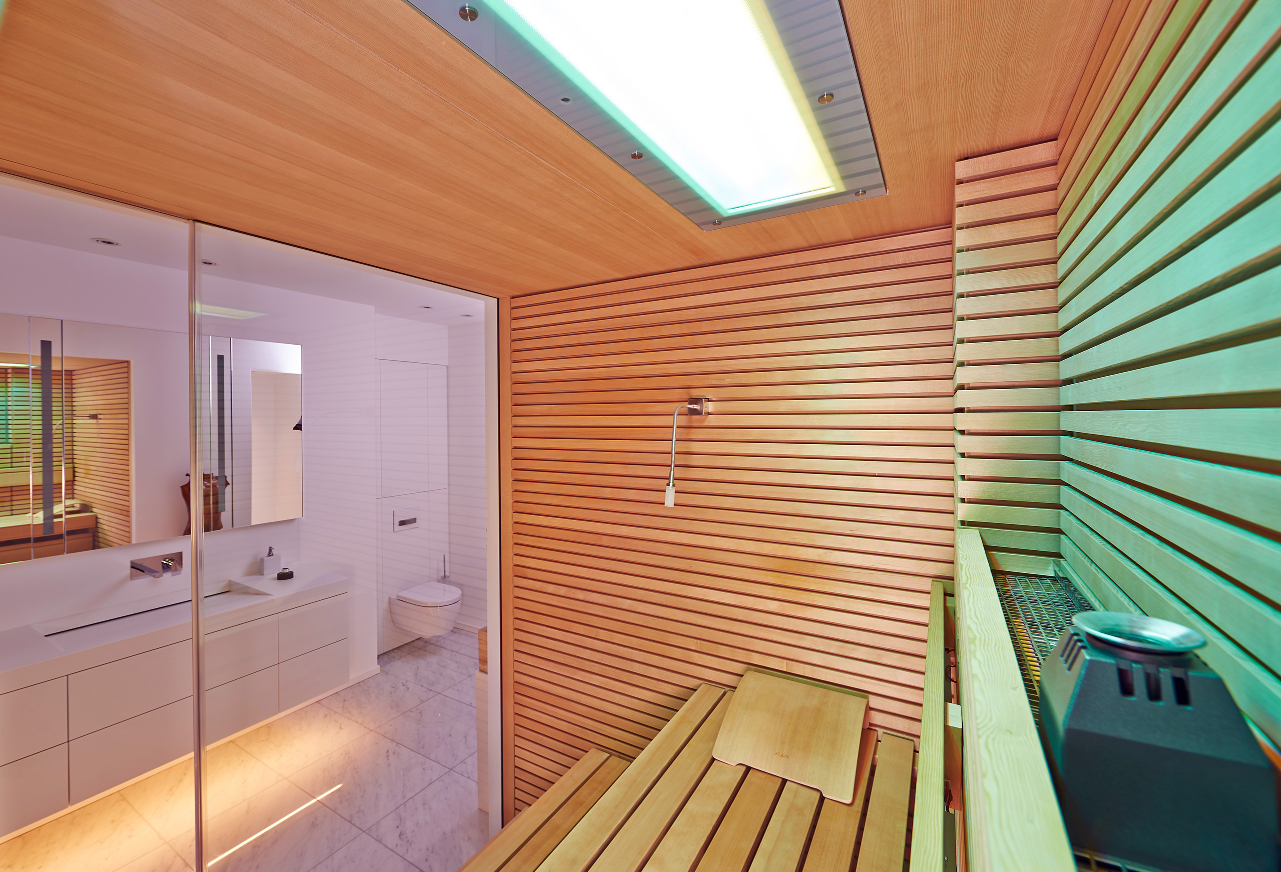 KLAFS Sauna PURE in extravaganter PenthouseWohnung KLAFS