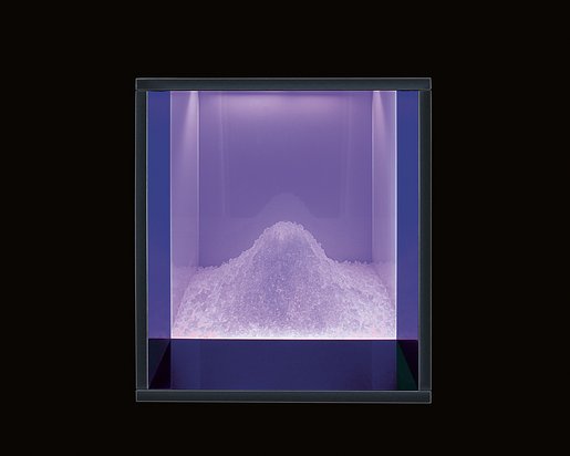 KLAFS Eisbrunnen POLARIS, Beleuchtung in violett